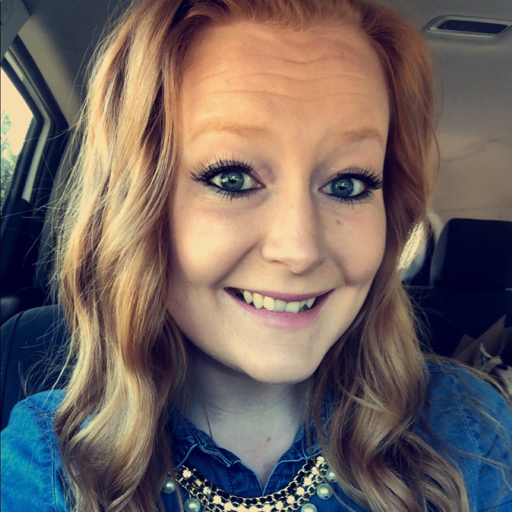 Meet your Posher, April